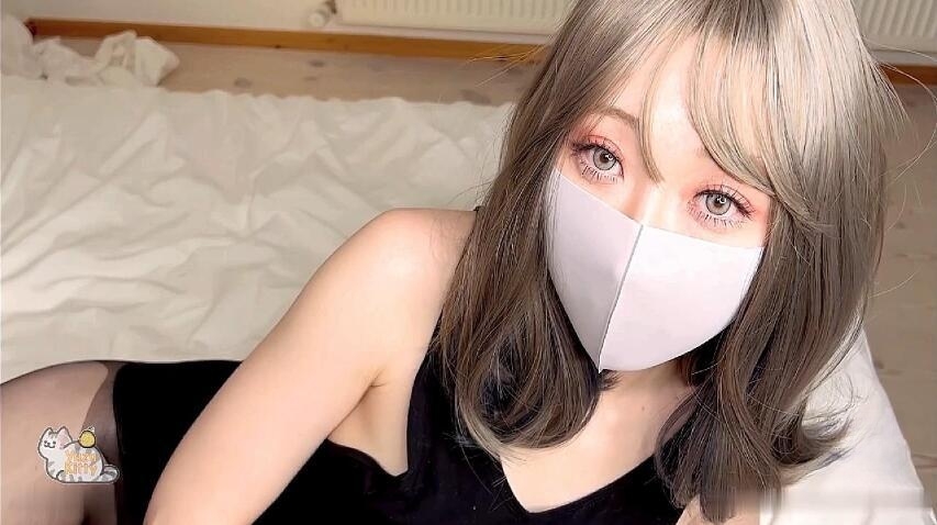 柚子猫Cosplay第一次被口爆,好吃吗?