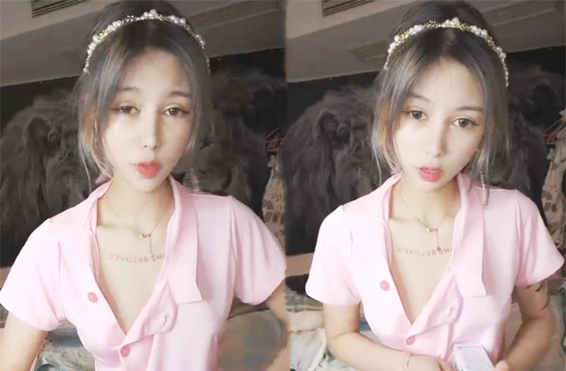 高颜值甜美妹子道具自慰诱惑,换上情趣装白丝跳蛋塞逼假屌抽插,掰穴特写出白浆非常诱人