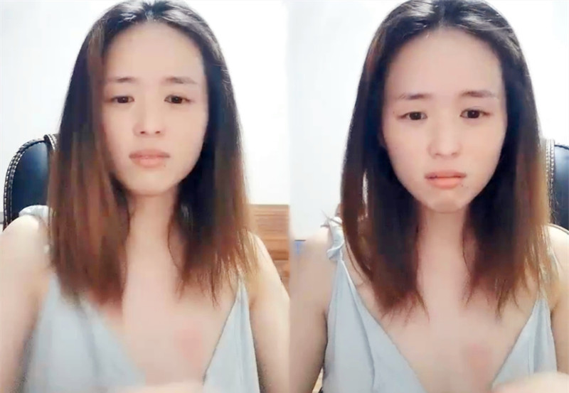 长相甜美妹子居家自慰诱惑,椅子上掰穴震动棒抽插出白浆