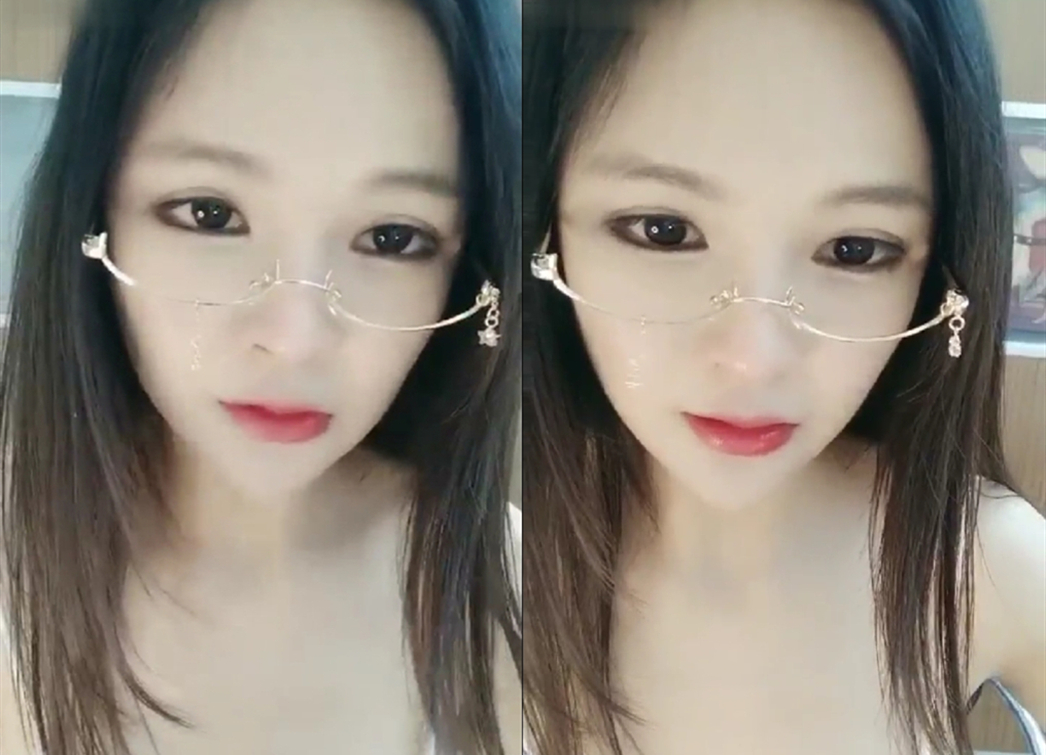 00后软萌身材娇小玲珑有致黑丝诱惑,粉嫩酥胸鲍鱼水多冒白浆,啪啪完还要再自慰才行